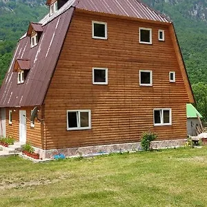 Bujtina Zemra Tradites Gasthuis Theth